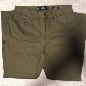 Hollister Women's High Rise Jeans in Olive Green